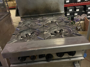 4 burner stove