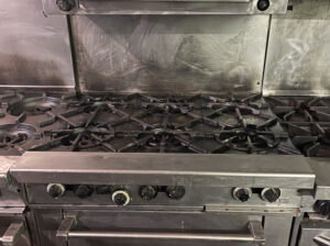 6 burner stove with salamander